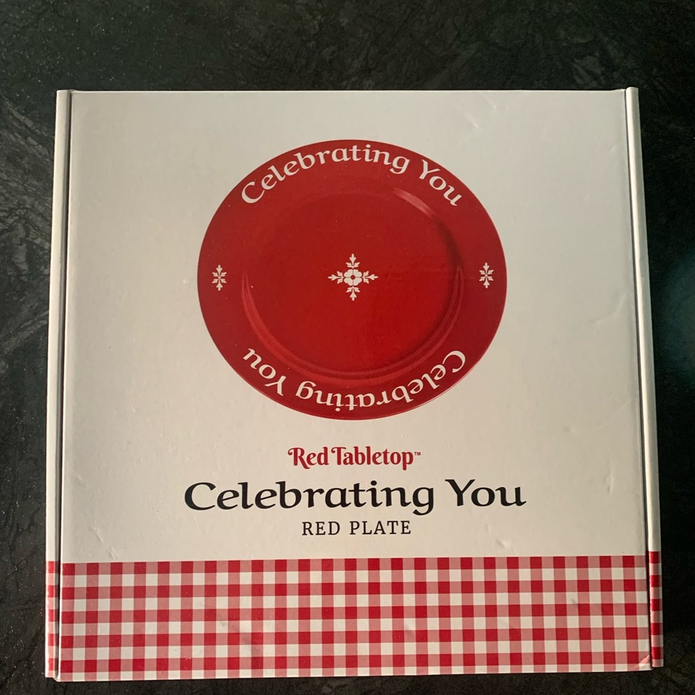 Red tabletop celebrating you plate